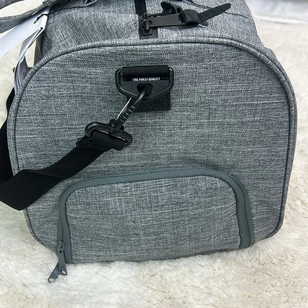 NWT Herschel Supply Company Novel 42.5L Gray Duffel Bag  Shoulder Strap …